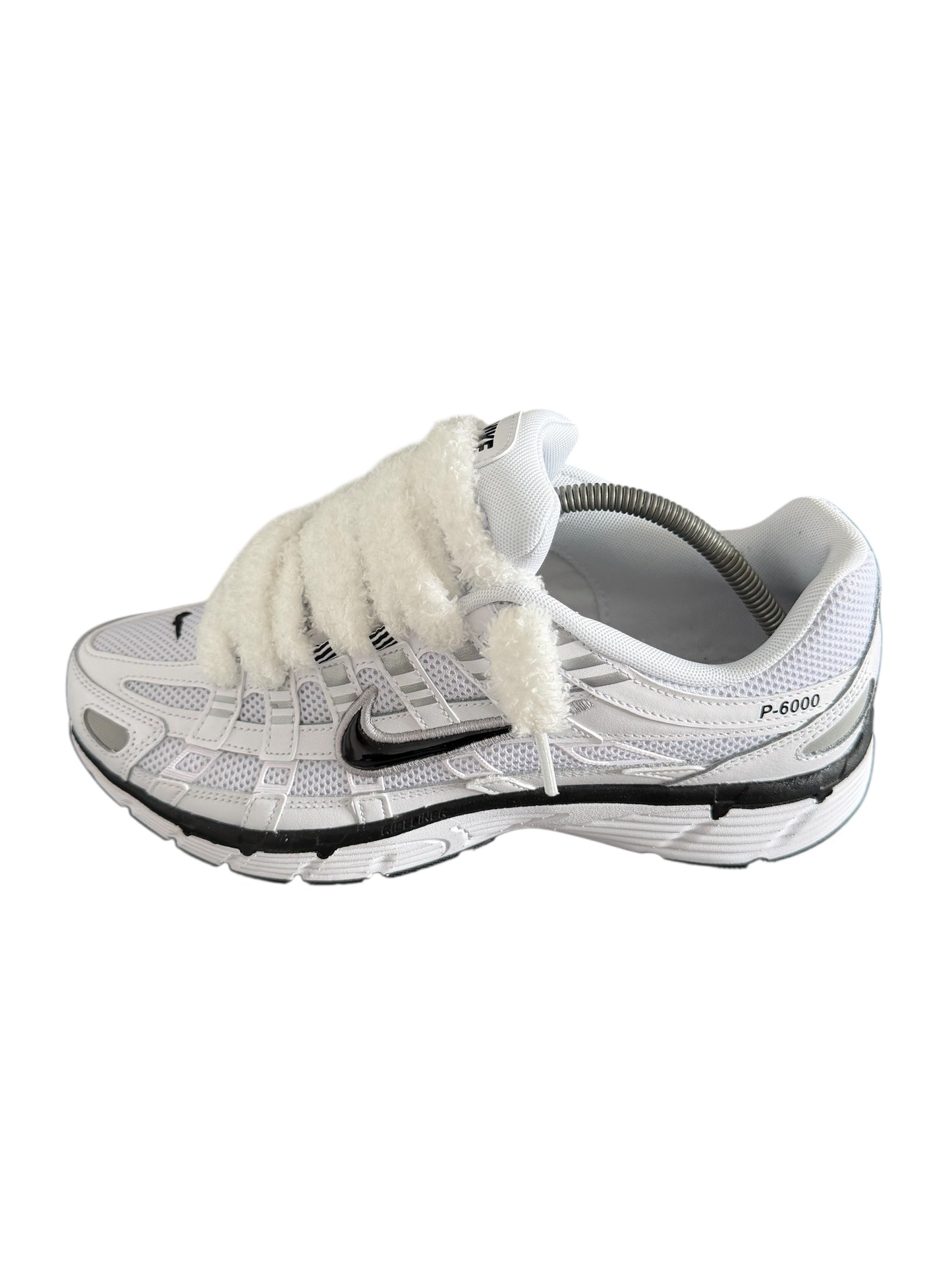 NIKE P-6000 WHITE FLUFFY
